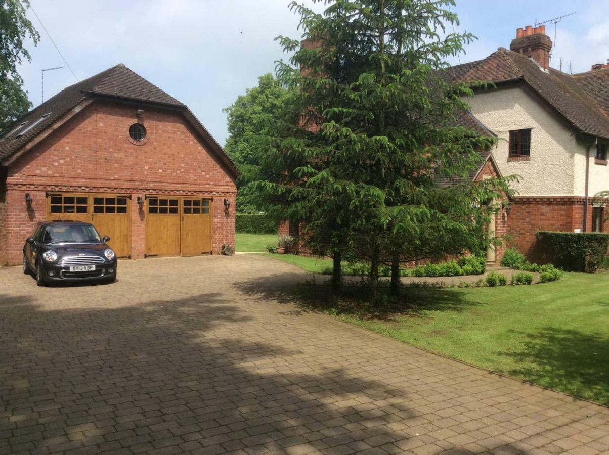 2 Bedroom Furnished Apartment In A Rural Position Stone  Exterior photo
